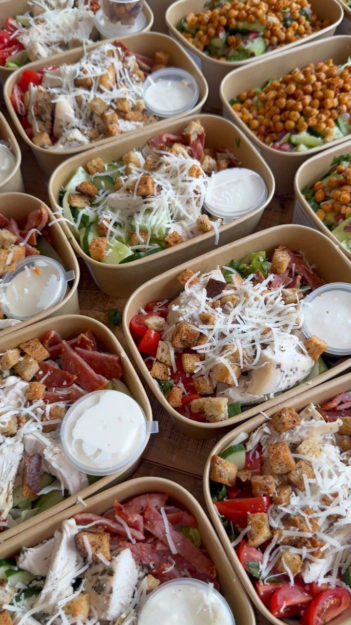Chicken Caesar bowls in rows